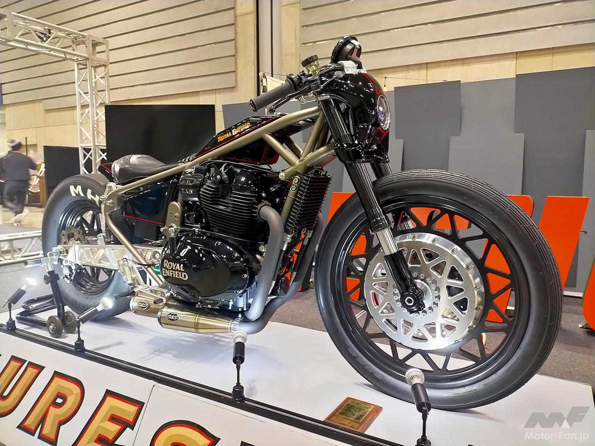 World premiere! Based on the Royal Enfield Shotgun 650, the drag race custom “SAMURAI” | Yokohama Hot Rod Custom