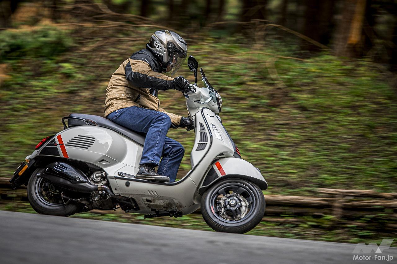 Though it seems like a gentle engine, it’s incredibly lively at high speeds! The GTS Super Sport 300 is the top model i