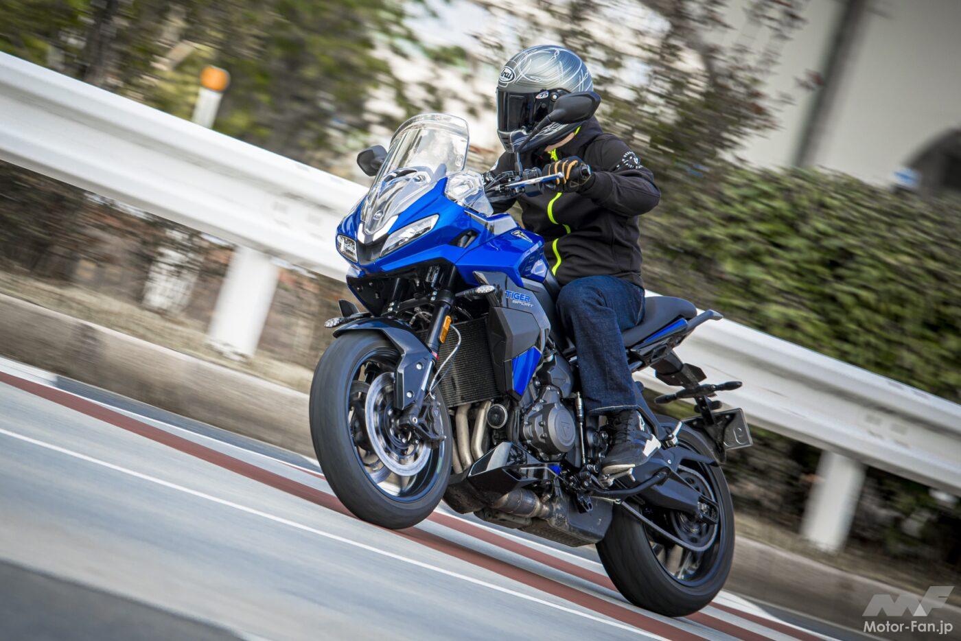 The Tiger Sports 800 boasts a 20% increase in displacement and 40% more engine power. This is the ideal mid-range sports tour