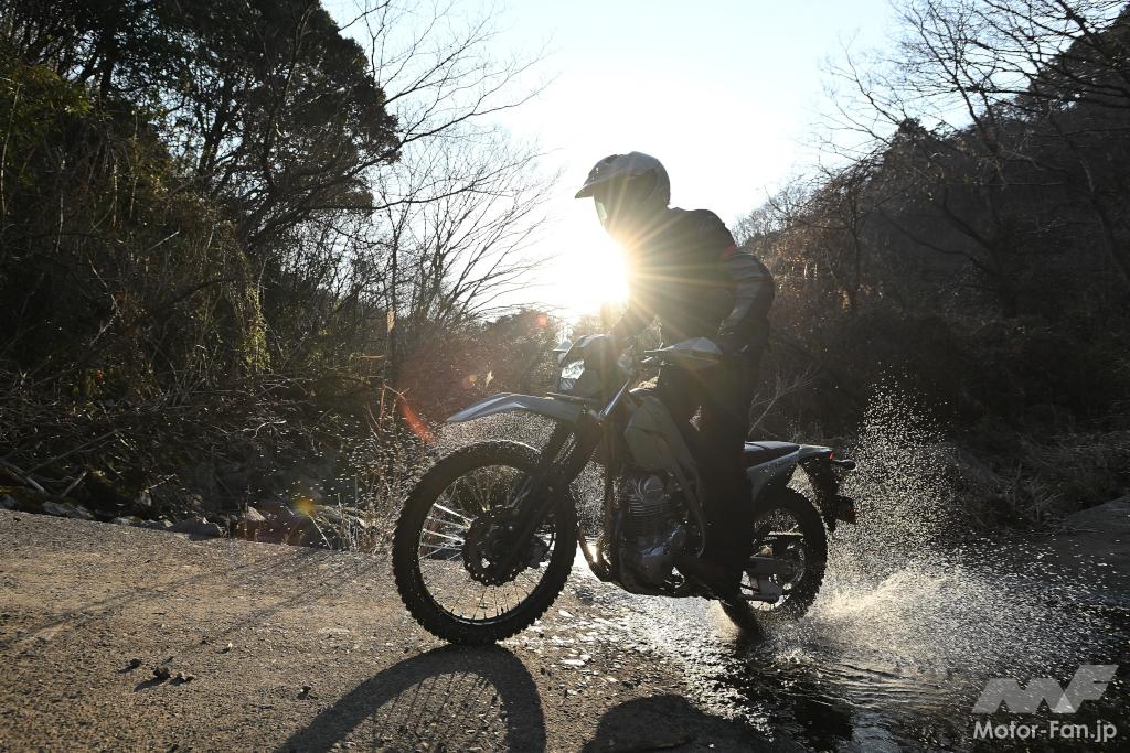 A 1000km test drive of the Kawasaki KLX230 Sherpa, which doesn’t have any of the negative aspects of a lowered bike. [P