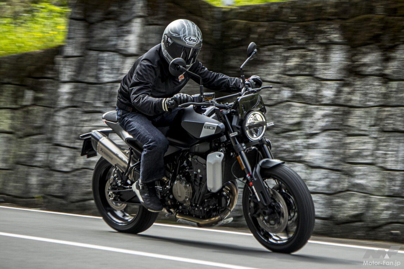 [Husqvarna] Is the exterior the only difference? Not just that! | The Svartpilen 801 is characterized by its generous handlin