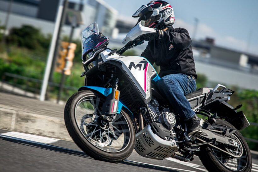 I was surprised at how easy it was to reach the ground with my feet on this CFMOTO adventure bike. The appeal of the 450MT is