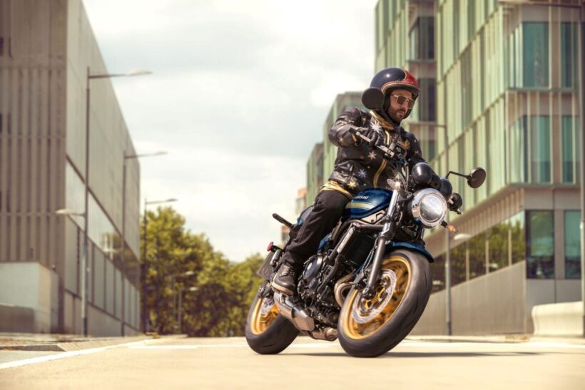 [Kawasaki] New color schemes for the retro sports model “Z650RS” | Release date: November 15, 2025