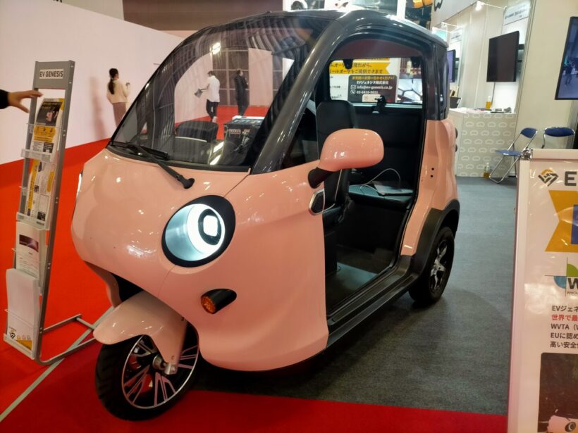 This solar-powered electric tricycle has different seating capacity depending on whether it has doors or not. It requires a s